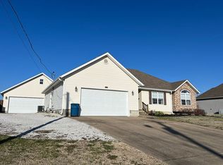 2710 S Oliver Ave, Joplin, MO 64804