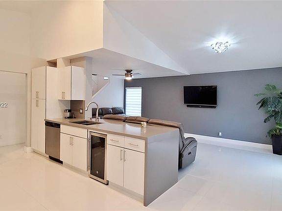 3rd image of 1640 SW 148th Ter #0