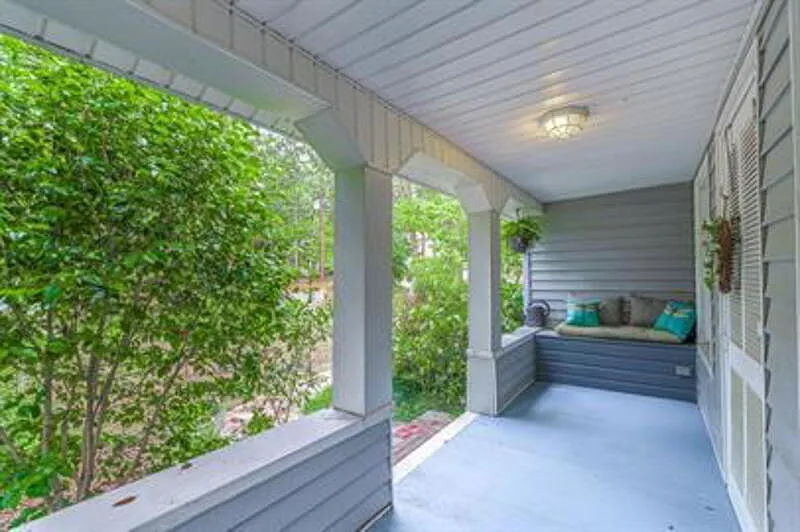 3 bed, 2.0 bath, 1620 sqft, $2,250 — Photo 3