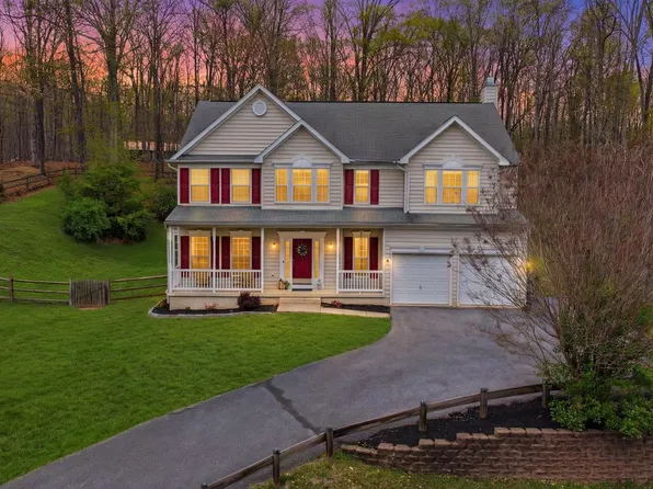 369 Rotterham Dr, Hedgesville, WV 25427