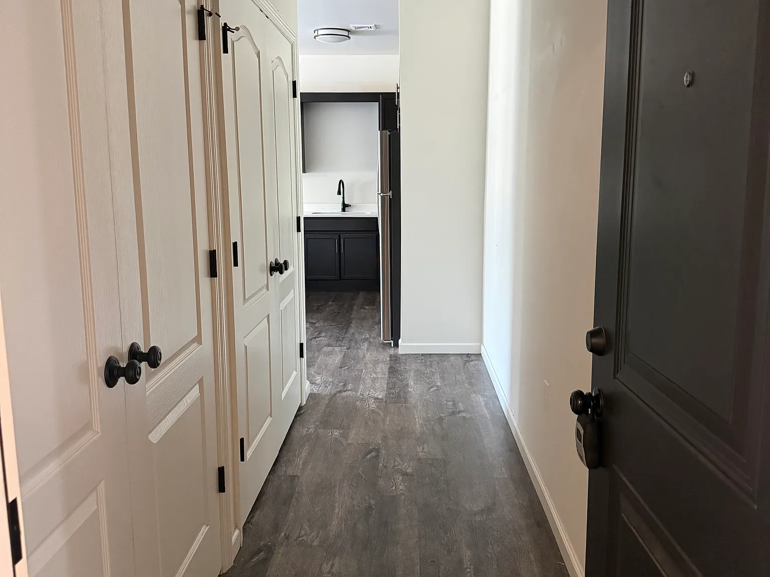 3 bed, 1192 sqft, $1,900 — Photo 3
