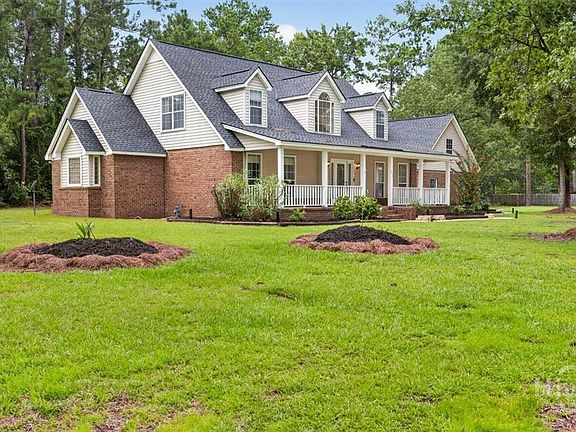 3rd image of 153 Steele Wood Drive