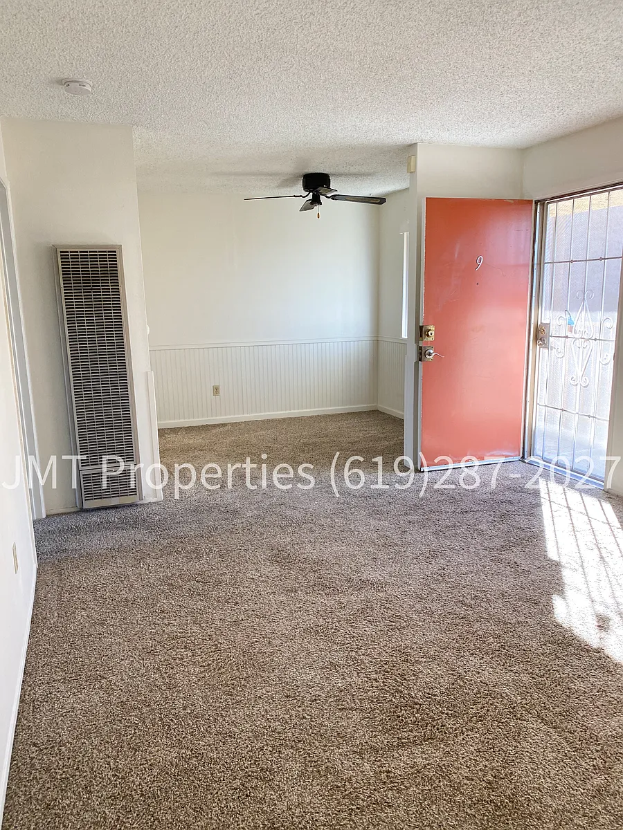 Building Photo - 2644 Fairmount Ave #9