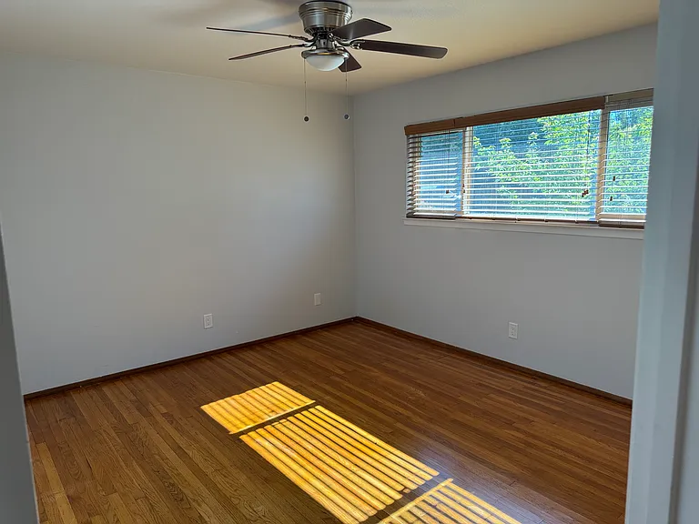 4101 Newell St — Photo 2