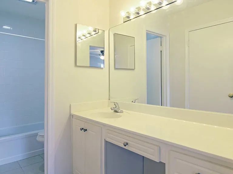 Waverly Villas — Photo 18