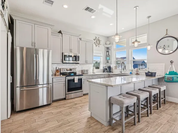 22212 Cantina Dr, Galveston, TX 77554