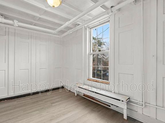 4th image of 216 E Main St APT 9