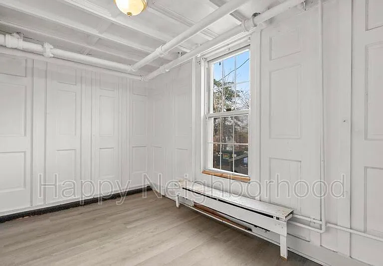 216 E Main St #9 — Photo 4