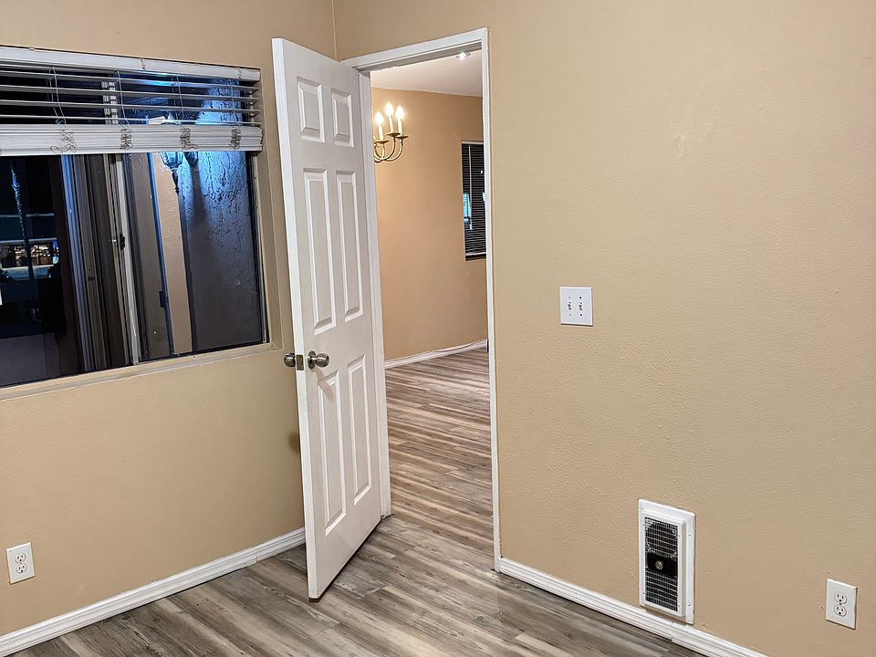 1st image of 883 W San Ysidro Blvd Unit 10