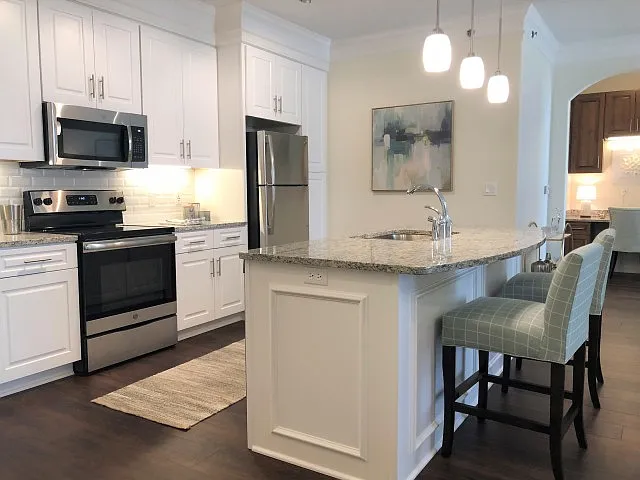 Granite counter tops with stainless steel appliances Granite counter tops with stainless steel appliances