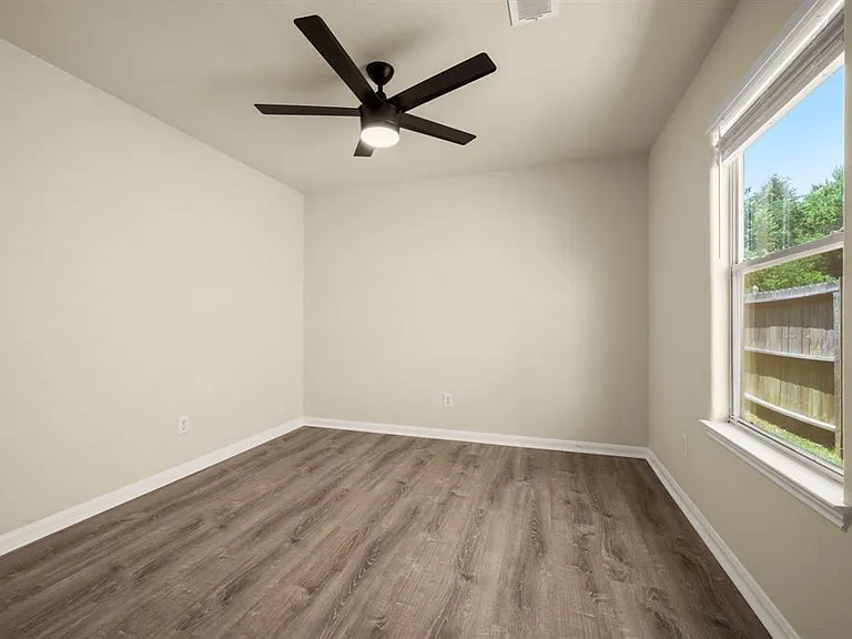 4527 Nueces River Loop — Photo 18