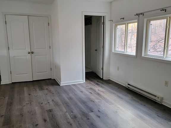 5th image of 215 Onondaga Trl