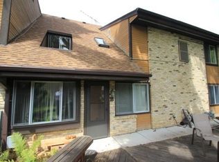 127 Garfield Ave, Waukesha, WI 53186