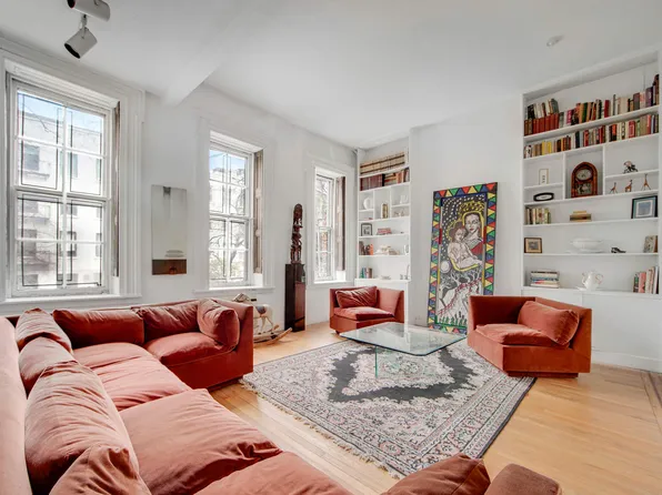 337 East 18th Street image 1 of 15