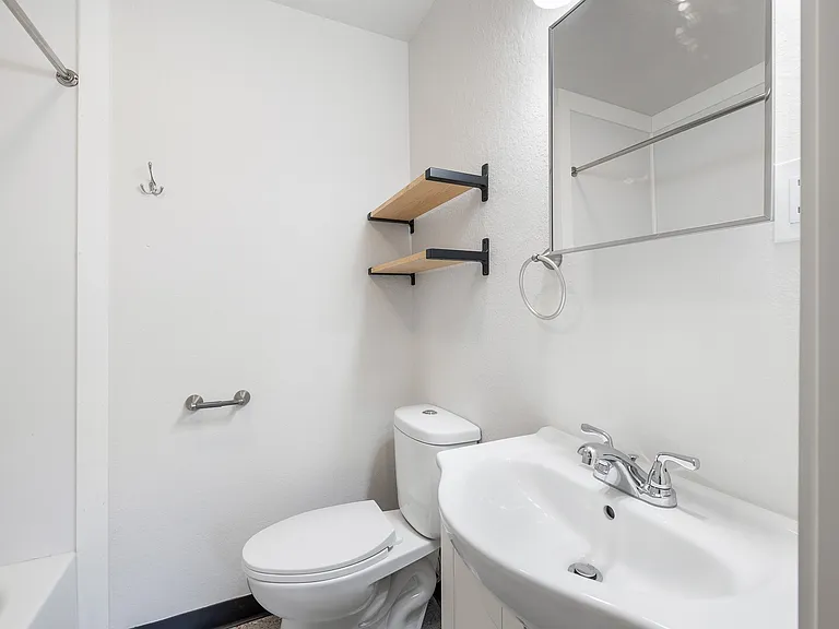 1145 Sherman St #18 — Photo 5