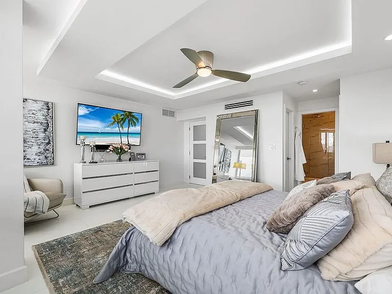 545 S Fort Lauderdale Beach Blvd #1703-1704 — Photo 17