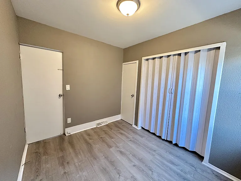 2120 Robin St #1 — Photo 15
