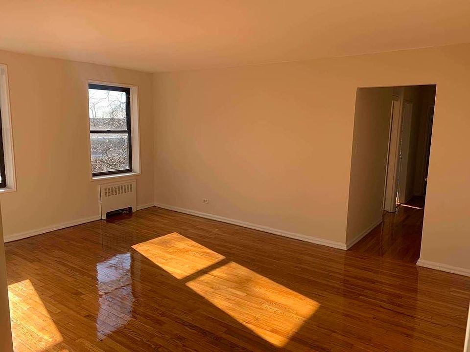 2nd image of 141-50 85th Rd #31B