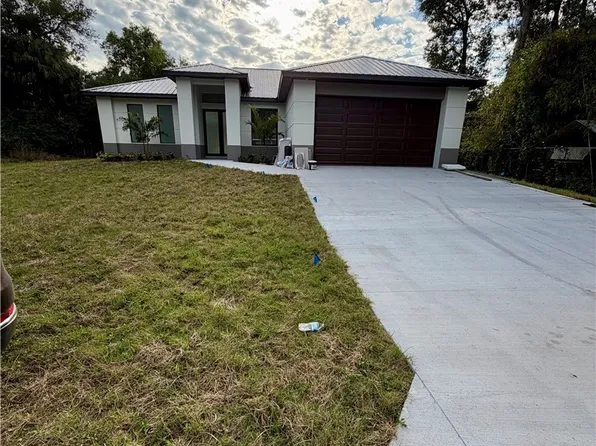 490 Christopher Ct, Labelle, FL 33935