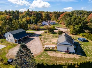 16 Firefly Ln, Wells, ME 04090