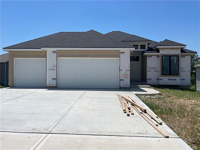 1st image of 4507 NE 88th St