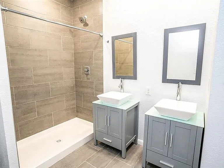 3108 N Jefferson St — Photo 10