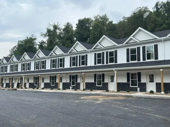 41 Greentree Dr #100S, Shinnston, WV 26431