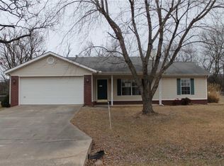 72 Riverwood Ave, West Fork, AR 72774