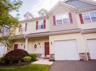 78 Oxford Ct, Englishtown, NJ 07726