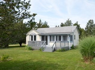 515 Private Rd APT 12, Southold, NY 11971