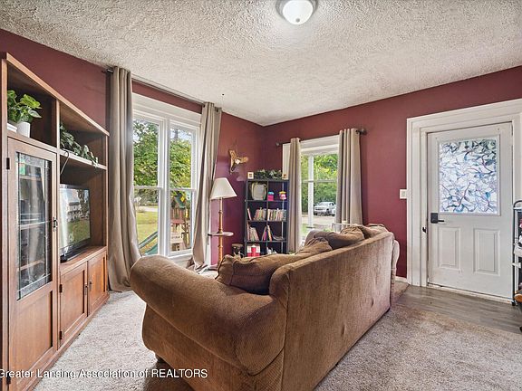 5th image of 8955 Spore St