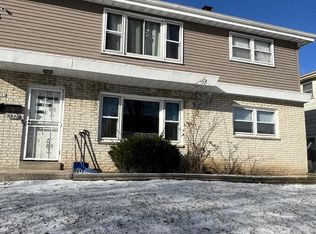 5931 N 83rd St #5933, Milwaukee, WI 53218