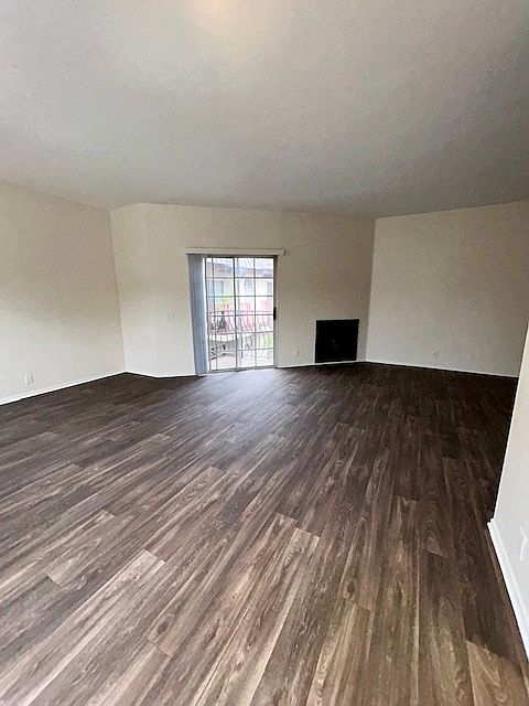 1st image of 908 S Shenandoah St APT 204