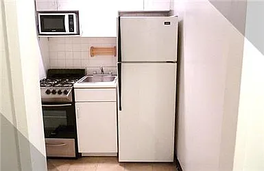 Rented by R New York