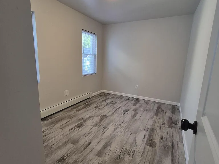 1022 Sewall Ave #2 — Photo 16