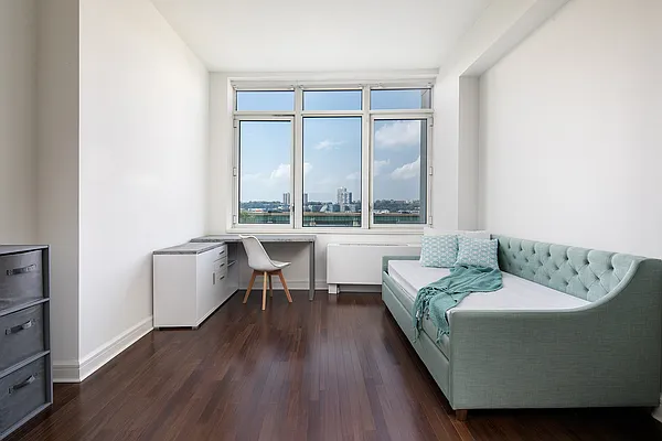 Sold by Compass | media 14