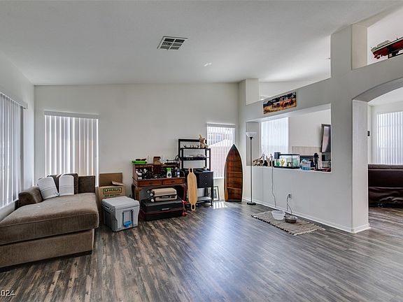 2nd image of 4857 Maiden Ct