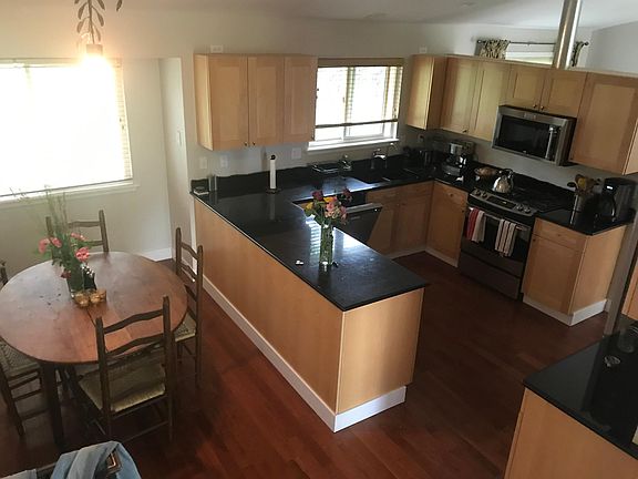 4th image of 4066 Niblick Dr