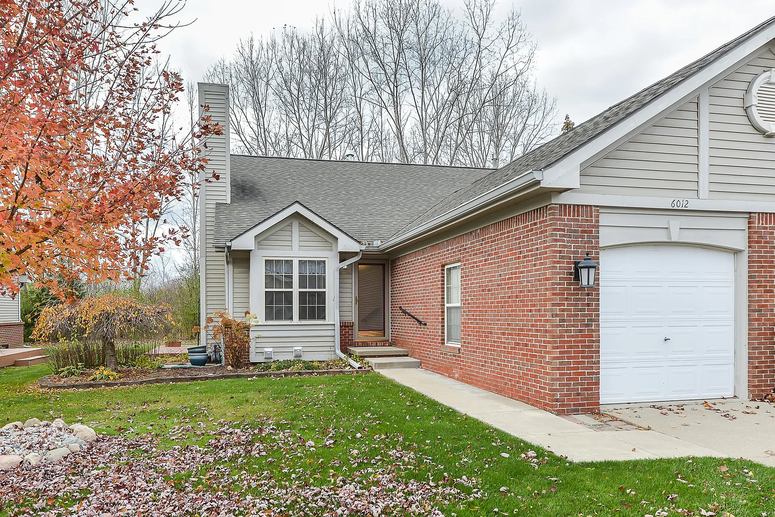 6012 Colony Park Dr photo 1