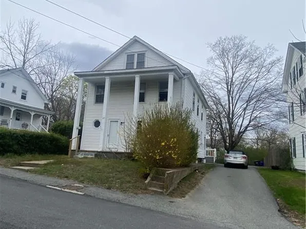 27 Youngs Ave, West Warwick, RI 02893