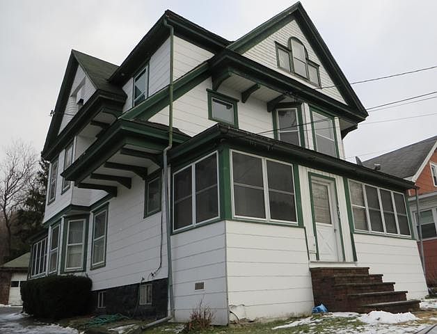 1st image of 305 Montrose Ave