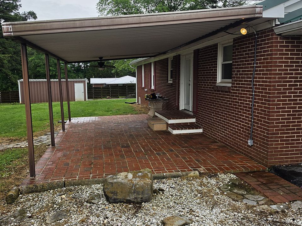 1st image of 230 Lone Star Rd