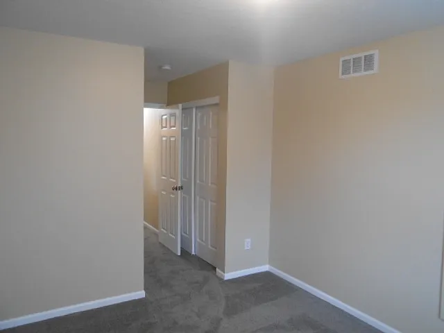 636 Brighton St — Photo 11