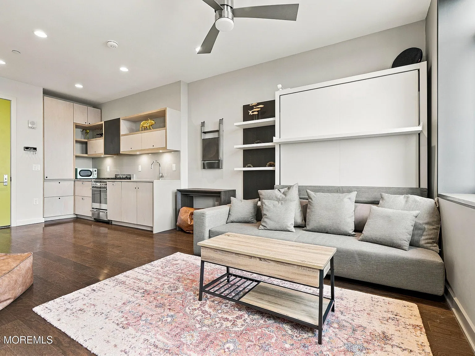 1 bed, 917 sqft, $3,600 — Photo 1