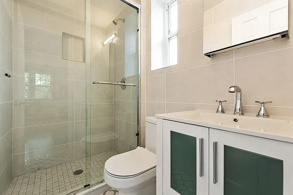 Rented by Compass | media 14