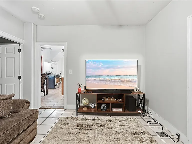 25 East St #1 — Photo 7