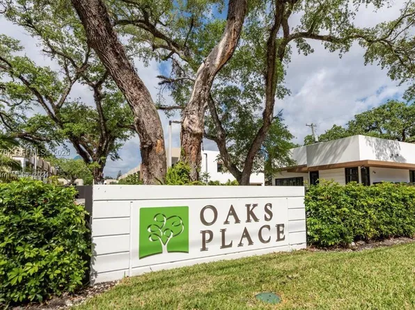 4130 N Oak Pl #4130, Dania Beach, FL 33314