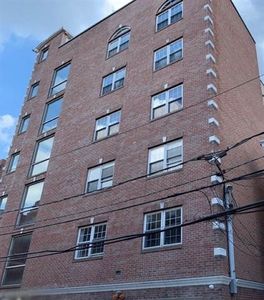 413-15 9th St #401, Union City, NJ, 07087