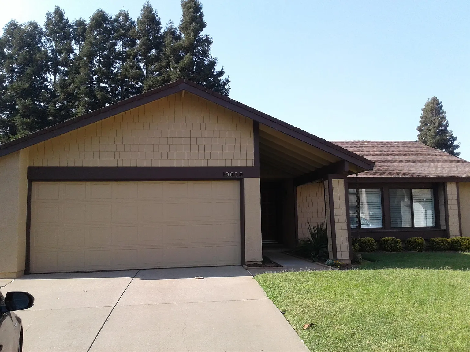 2 bed, 1403 sqft, $2,300 — Photo 2