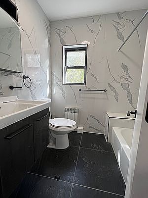4th image of 3550 Holland Ave APT 3